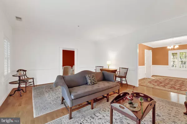 Lutherville Timonium, MD 21093,404 BRIGHTWOOD CLUB DR #404