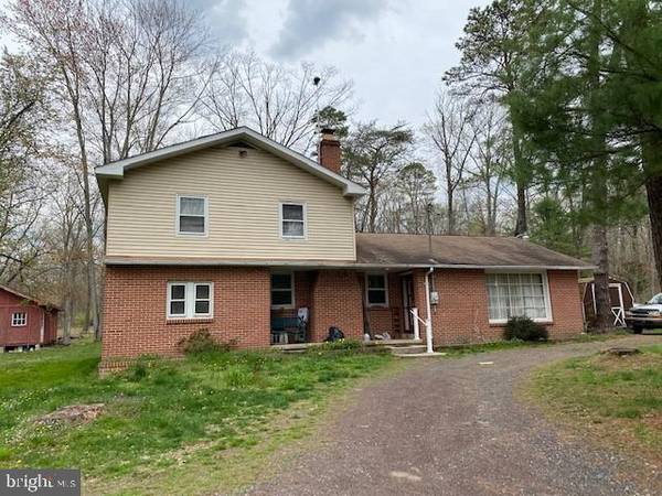 5152 HIFFLETRAYER RD, Green Lane, PA 18054