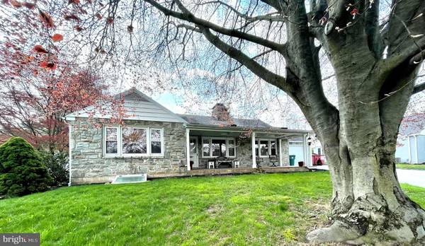 339 W STATE ST, Quarryville, PA 17566