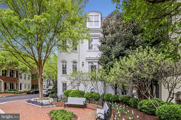 18 FRANKLIN ST, Alexandria, VA 22314