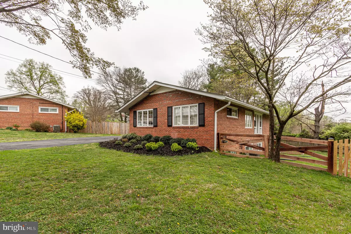 Fairfax, VA 22030,10000 BOXFORD CT