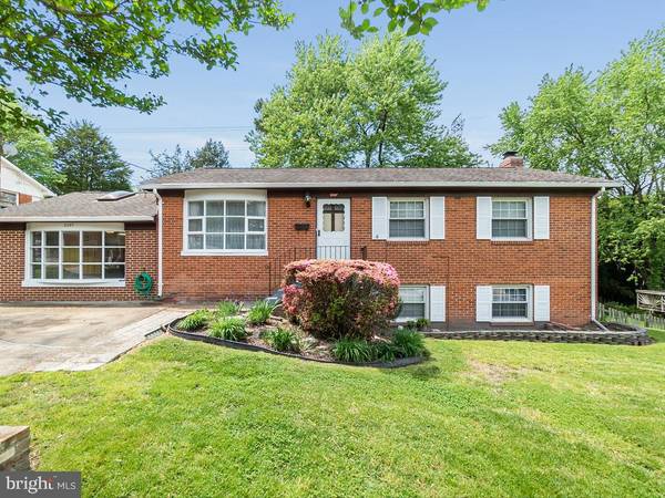 2257 W LONGVIEW DR, Woodbridge, VA 22191