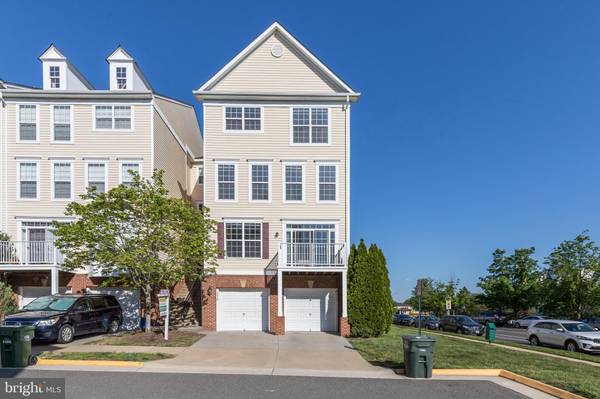 2510 PASCAL PL #207, Herndon, VA 20171