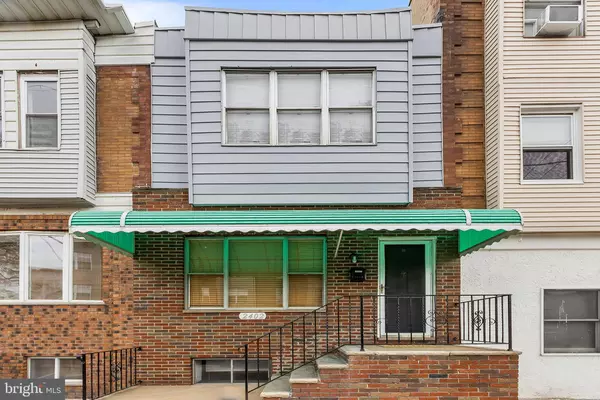 2402 S 4TH ST, Philadelphia, PA 19148