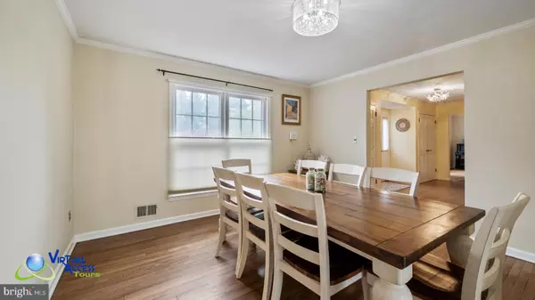 Princeton Junction, NJ 08550,17 MELVILLE RD