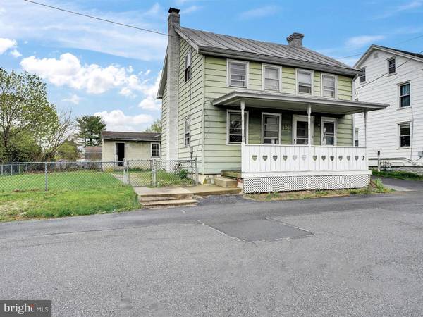 126 S CHESTNUT ST, Annville, PA 17003