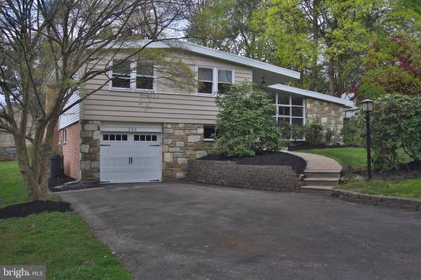 Elkins Park, PA 19027,242 GLENWOOD RD