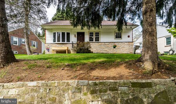 738 CRESCENT AVE, Glenside, PA 19038