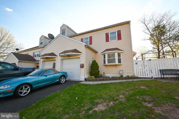 203 W 8TH ST, Red Hill, PA 18076