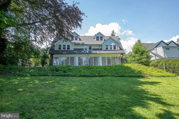 105 EDGEHILL RD, Bala Cynwyd, PA 19004