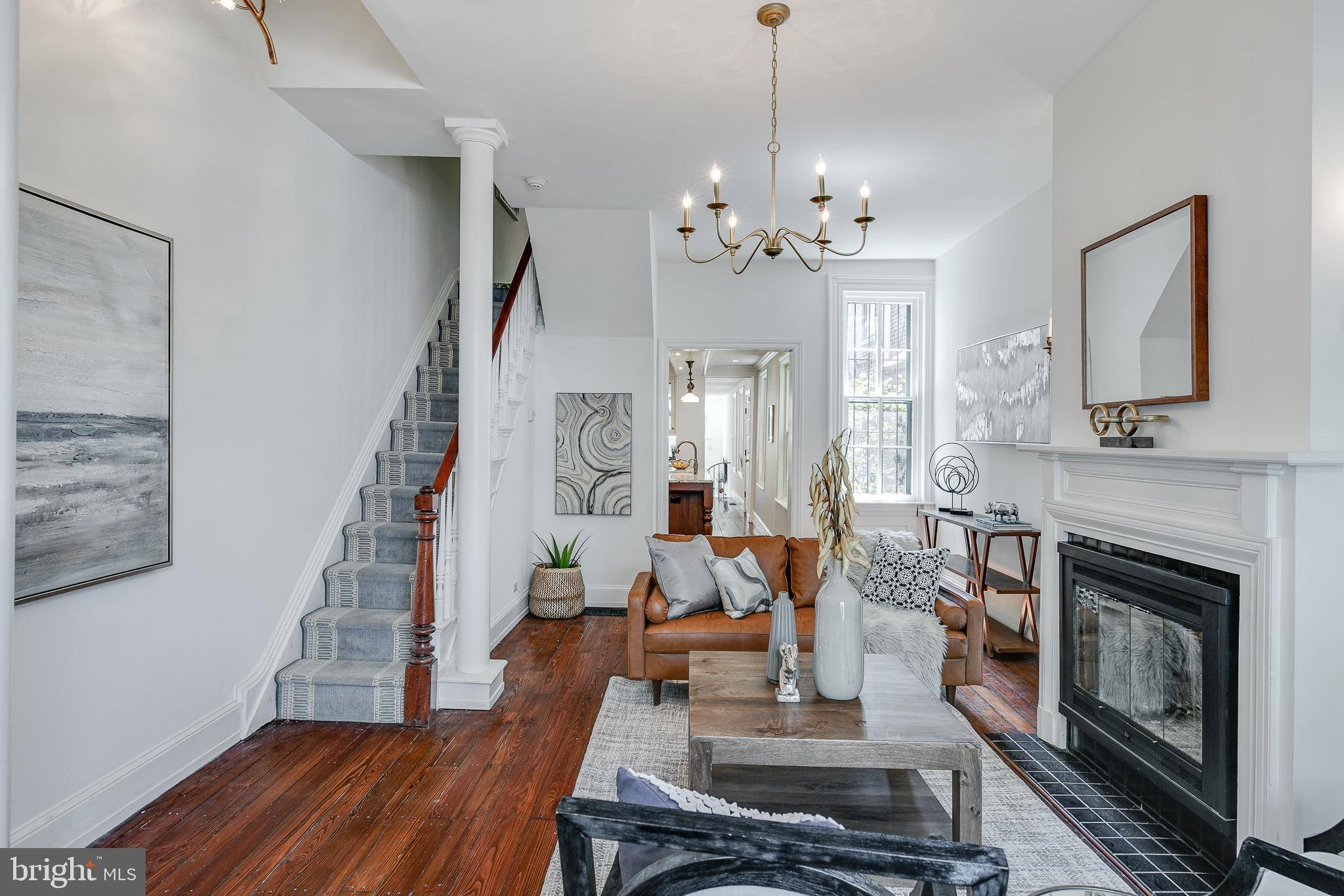 Philadelphia, PA 19103,2228 LOCUST ST