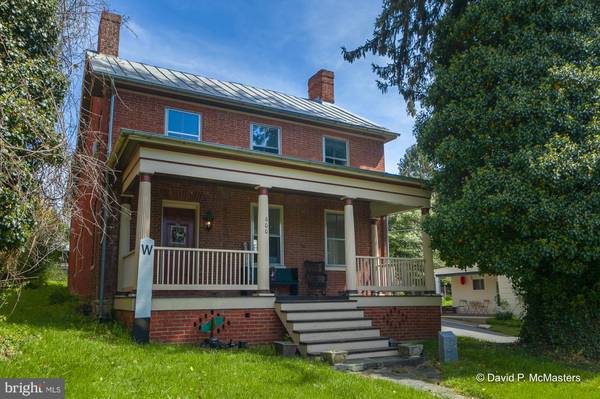 600 WASHINGTON ST, Harpers Ferry, WV 25425