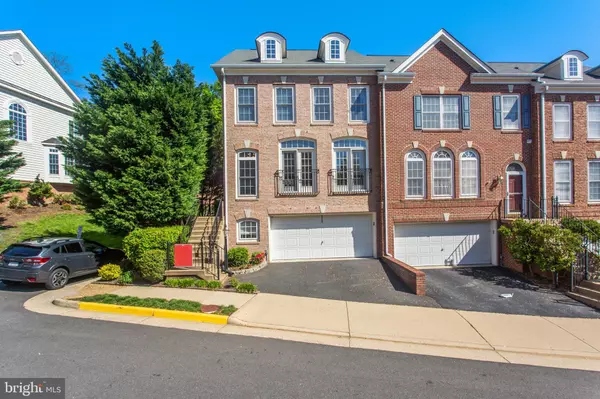 3364 WILTON CREST CT, Alexandria, VA 22310