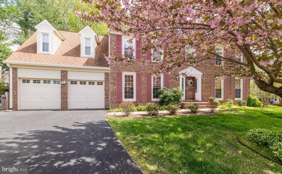 3519 MAJESTIC PINE LN, Fairfax, VA 22033