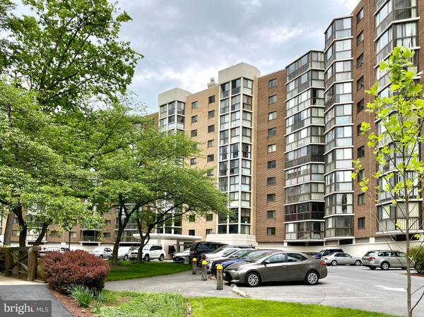 15107 INTERLACHEN DR #2-204, Silver Spring, MD 20906