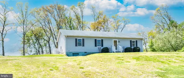 224 ORANGE RD, Pratts, VA 22731