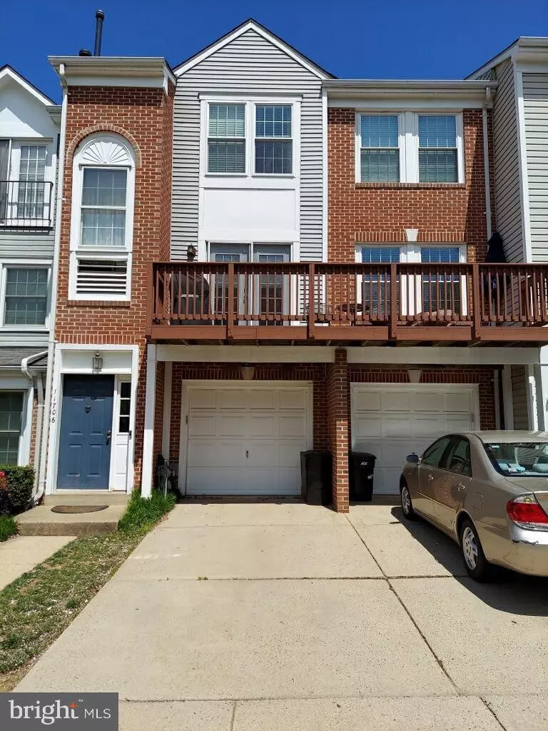 Fairfax, VA 22030,11706 SCOOTER LN #9