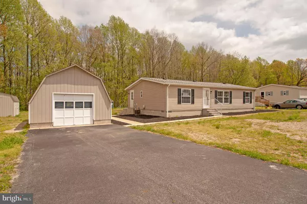 562 PLEASANT PINE CIR, Harrington, DE 19952