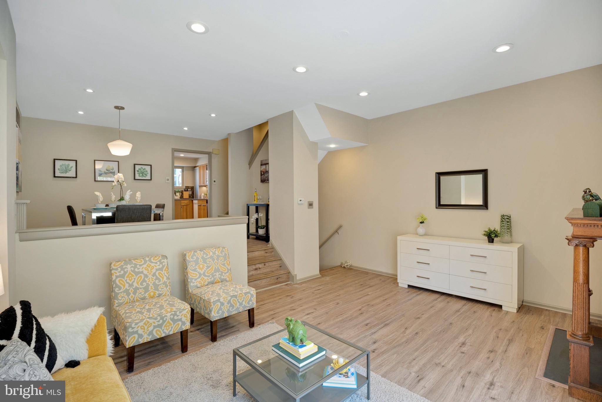 Philadelphia, PA 19103,2050 APPLETREE ST