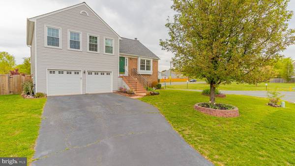 10270 RACQUET CIR, Manassas, VA 20110