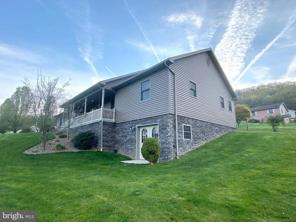 282 MEADOW LN, Mc Connellsburg, PA 17233