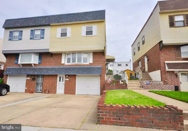 3823 VIOLET DR, Philadelphia, PA 19154