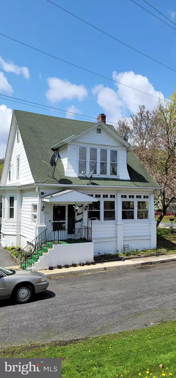 308 S 2ND ST, Ashland, PA 17921