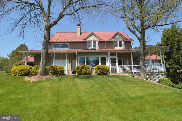 30 PADDOCK DR, Bernville, PA 19506