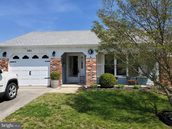 3 MAIDSTONE PL, Southampton, NJ 08088