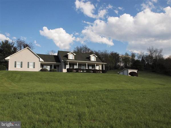 234 GRAPEVINE LANE, Upper Tract, WV 26866