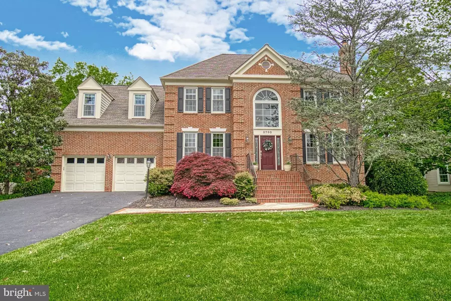 5703 HAMPTON FOREST WAY, Fairfax, VA 22030