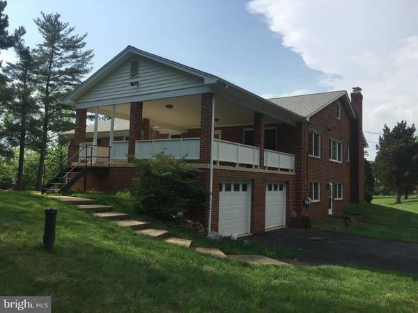 12631 CIRCLE DR, Rockville, MD 20850