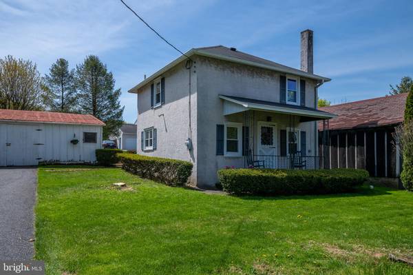 Elverson, PA 19520,31 W MAIN ST