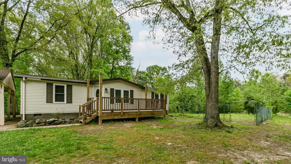 7301 RED FEATHER LN, Spotsylvania, VA 22551