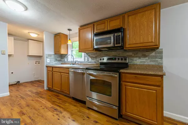 Spotsylvania, VA 22551,7301 RED FEATHER LN