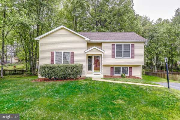 11604 HAMPSTEAD DR, Fredericksburg, VA 22407