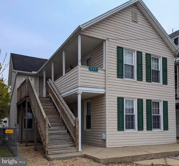 440 EAST QUEEN, Chambersburg, PA 17201