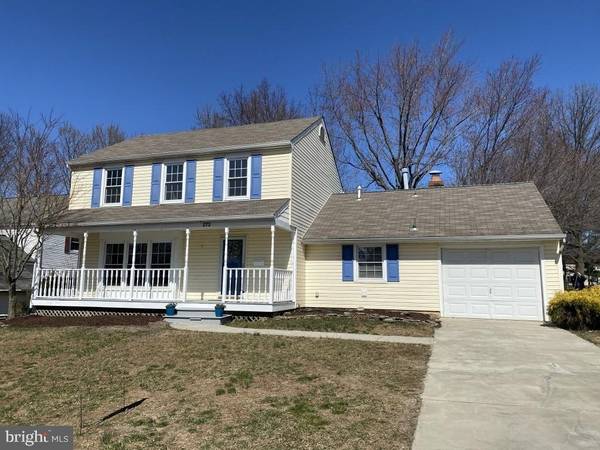 272 BURNING TREE RD, Delran, NJ 08075