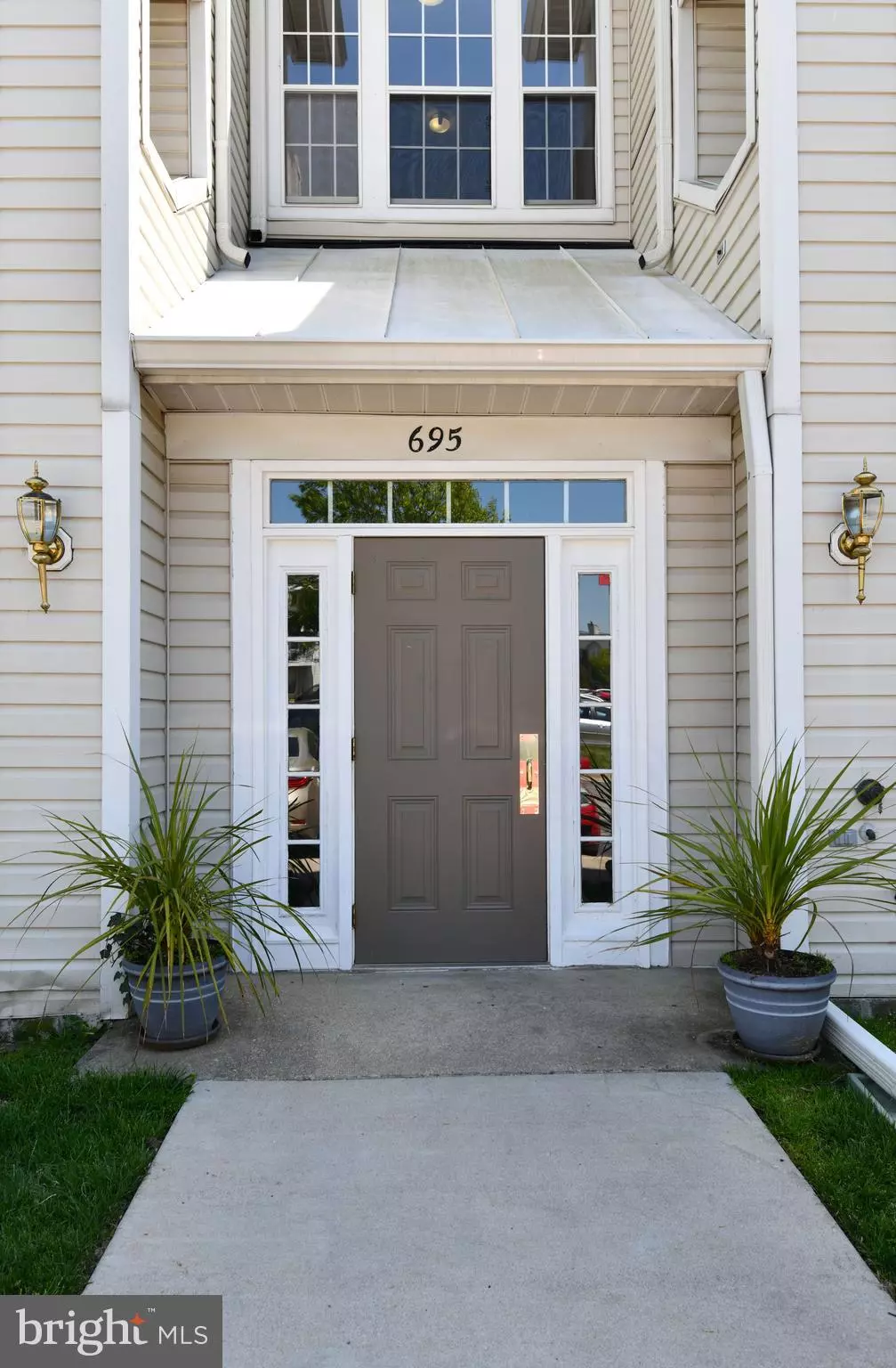 Odenton, MD 21113,695 WINDING STREAM WAY #102