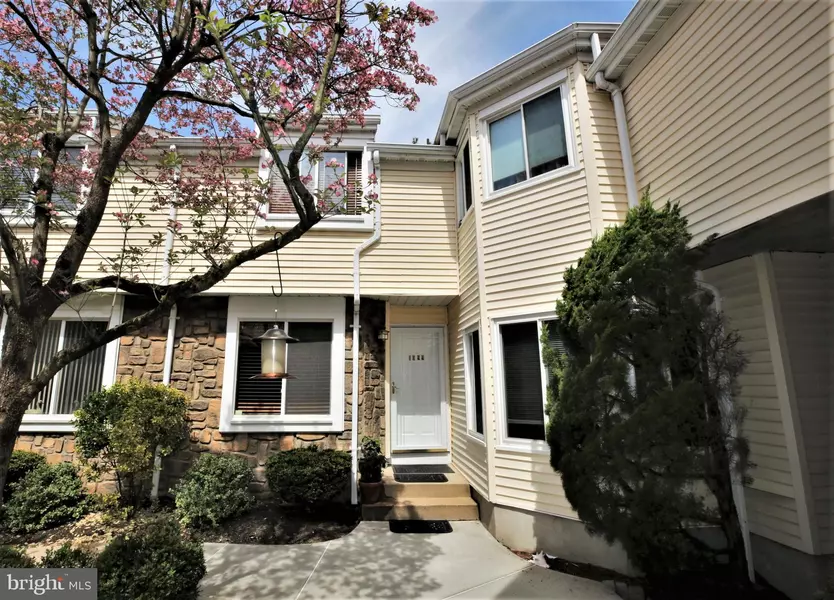 1099 SCHMIDT LN, North Brunswick, NJ 08902