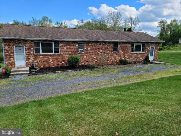 872 SCHOOL HOUSE LN, Lewisberry, PA 17339