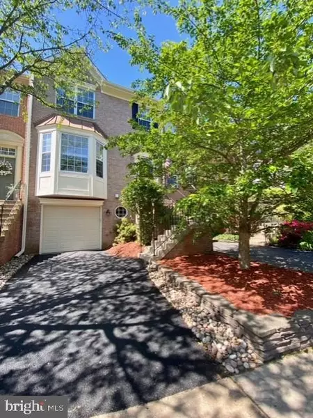 6183 WINDHAM HILL RUN, Alexandria, VA 22315