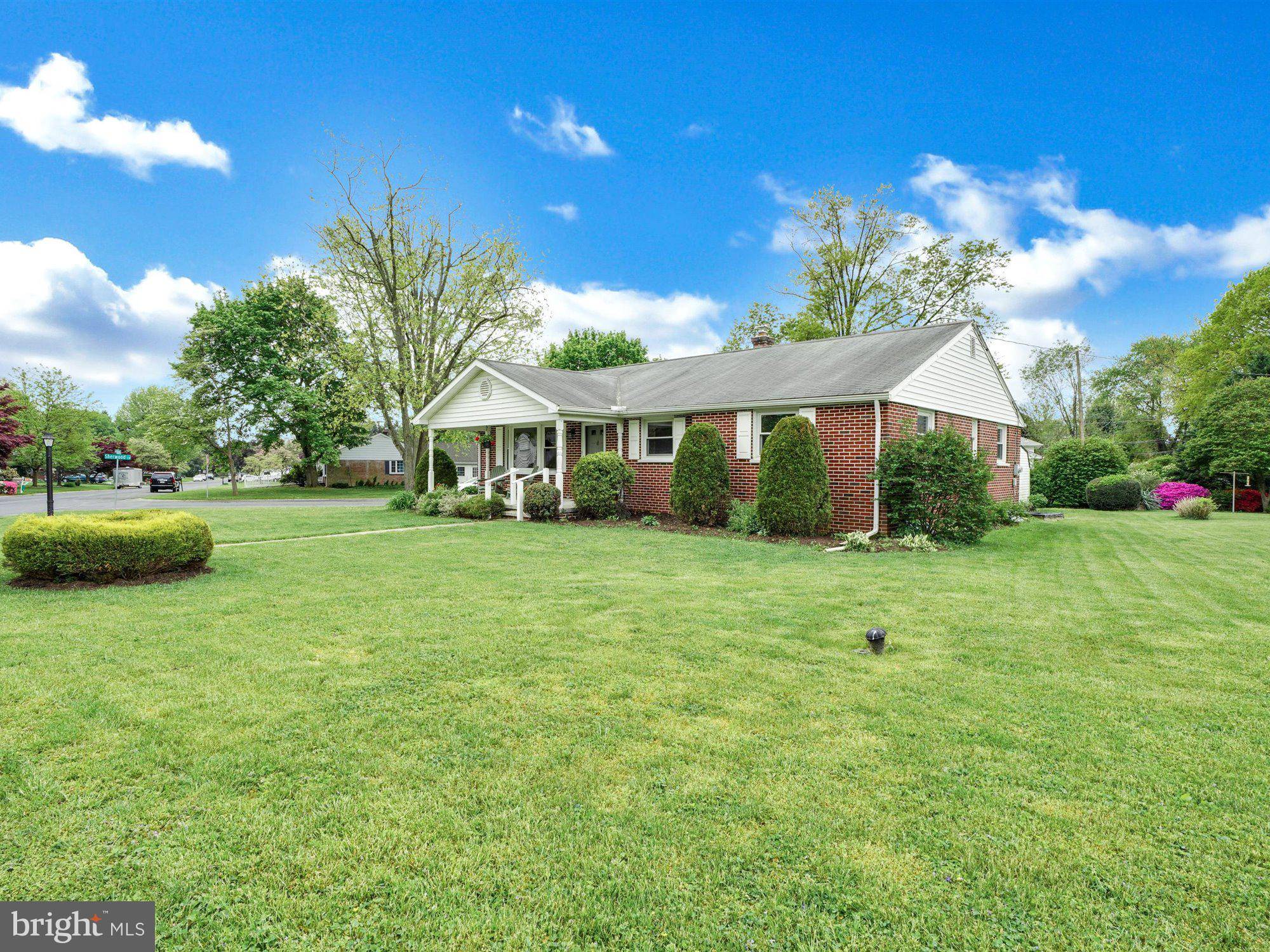 Lancaster, PA 17603,110 SHANNON DR