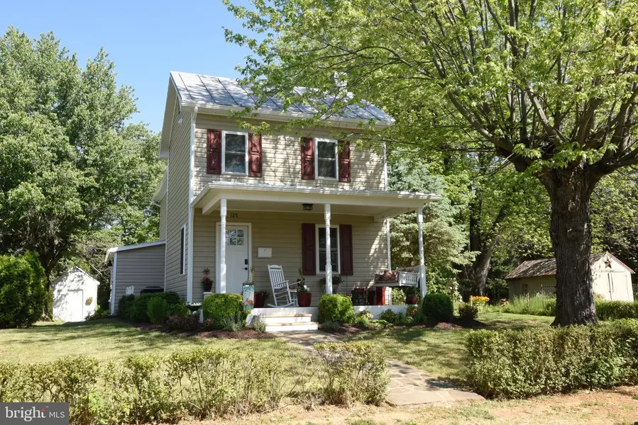 125 VIRGINIA AVE, Berryville, VA 22611