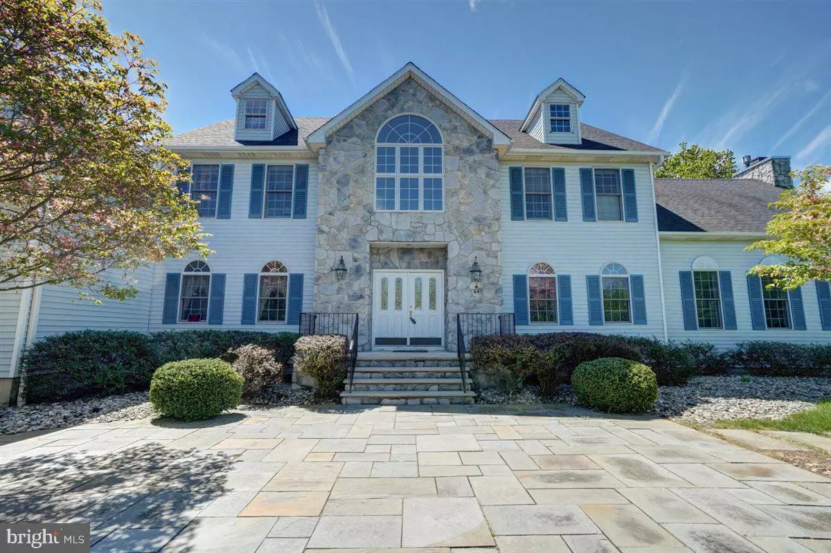 Hillsborough, NJ 08844,2 VAN FLEET CT