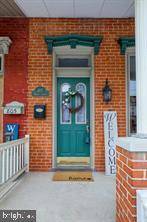 807 WALNUT ST, Columbia, PA 17512