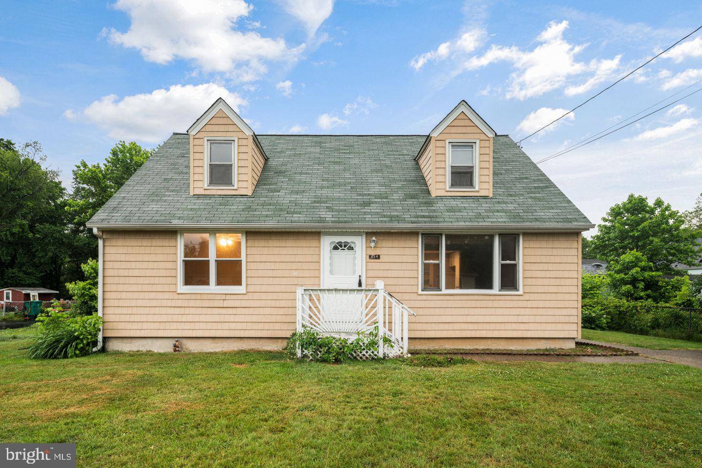 614 PARK AVE, Bristol, PA 19007