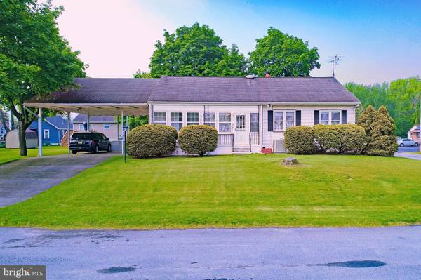 38 7TH AVE, Penns Grove, NJ 08069