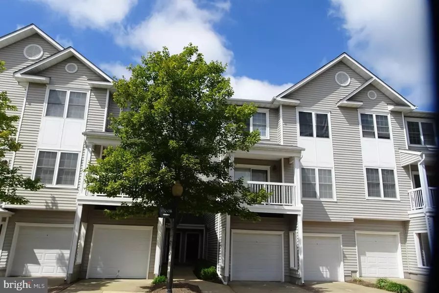 4570 SUPERIOR SQ, Fairfax, VA 22033