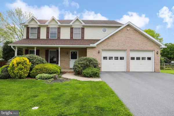 57 STANFORD, Falling Waters, WV 25419